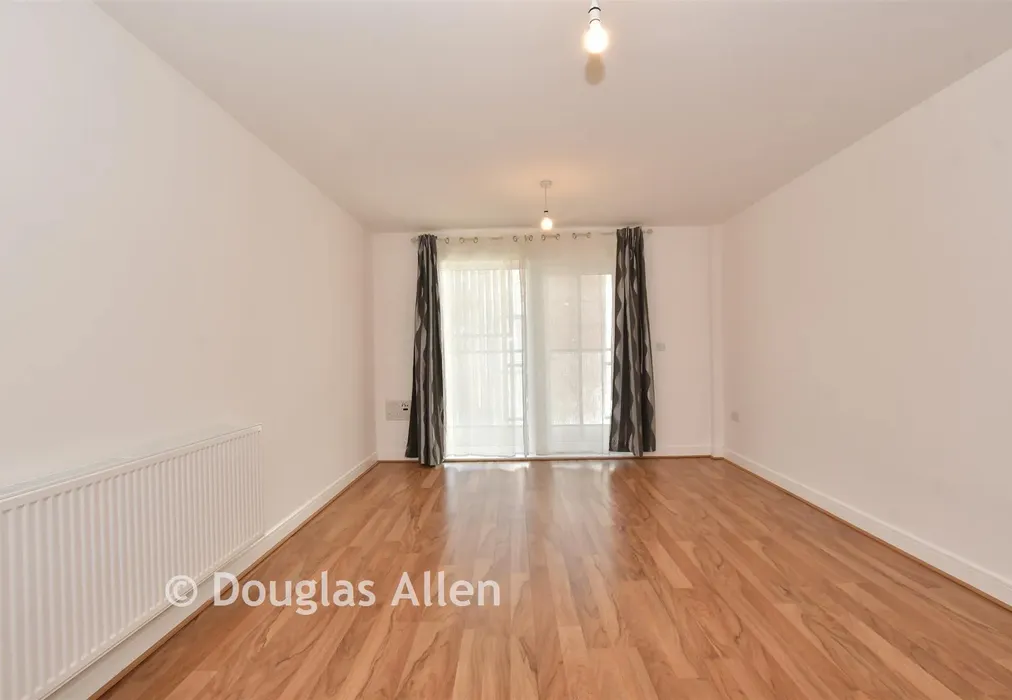 Lounge/Kitchen /Dining Room - Maxwell Road, Romford, Essex - Wards of Kent