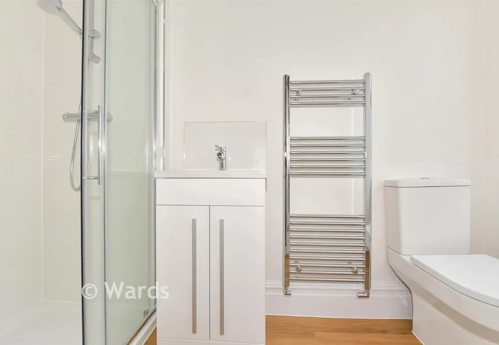 En-Suite Shower Room - Pleydell Gardens, Folkestone, Kent - Wards of Kent