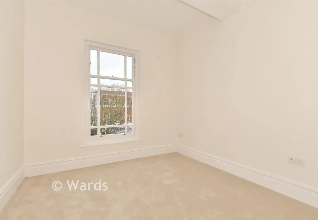 Bedroom 2 - Pleydell Gardens, Folkestone, Kent - Wards of Kent