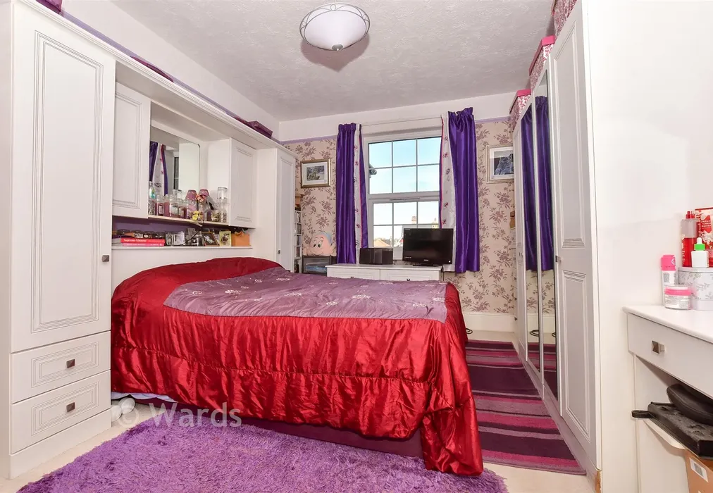 Bedroom 1 - Grange Road, Deal, Kent - Wards of Kent