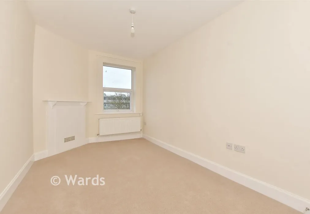 Bedroom 2 - Pleydell Gardens, Folkestone, Kent - Wards of Kent