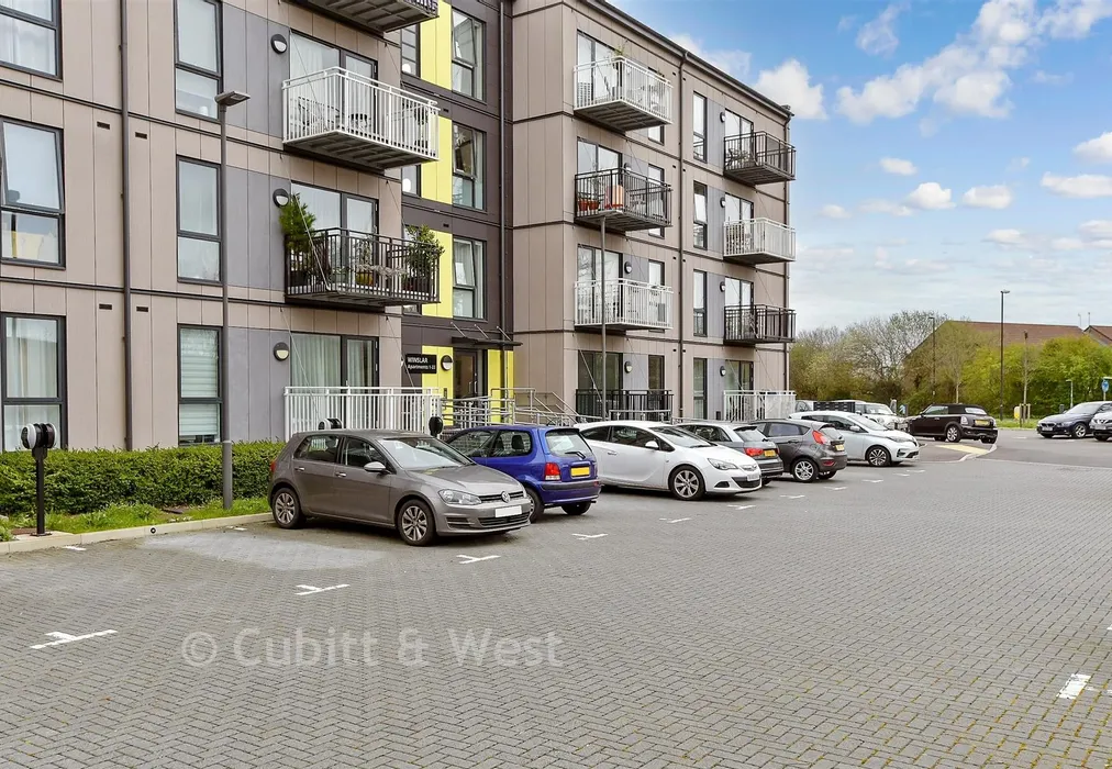 Driveway/Parking - Ladybower Road, Worthing, West Sussex - Wards of Kent