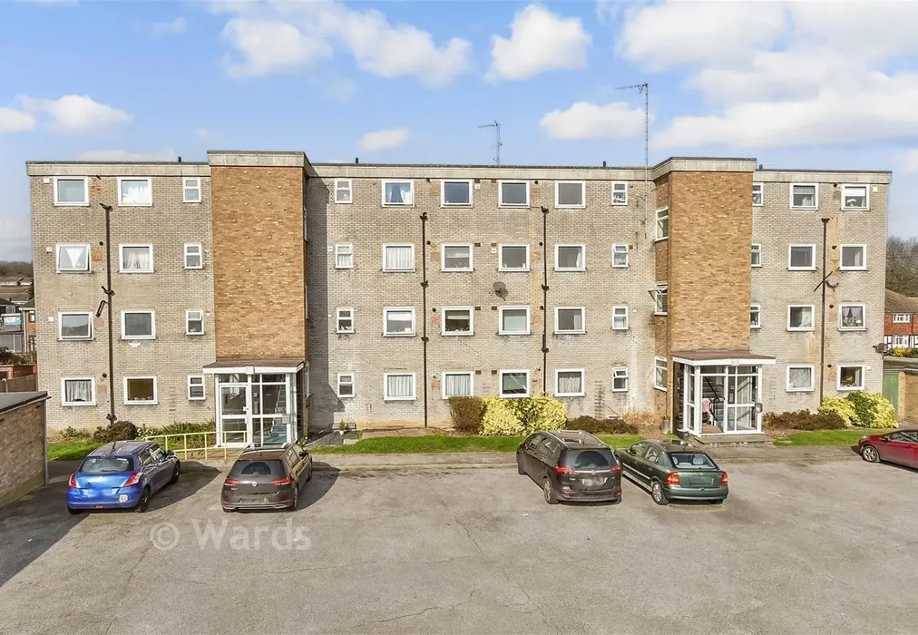 External (Web) - Wentworth Drive, Sittingbourne, Kent - Wards of Kent