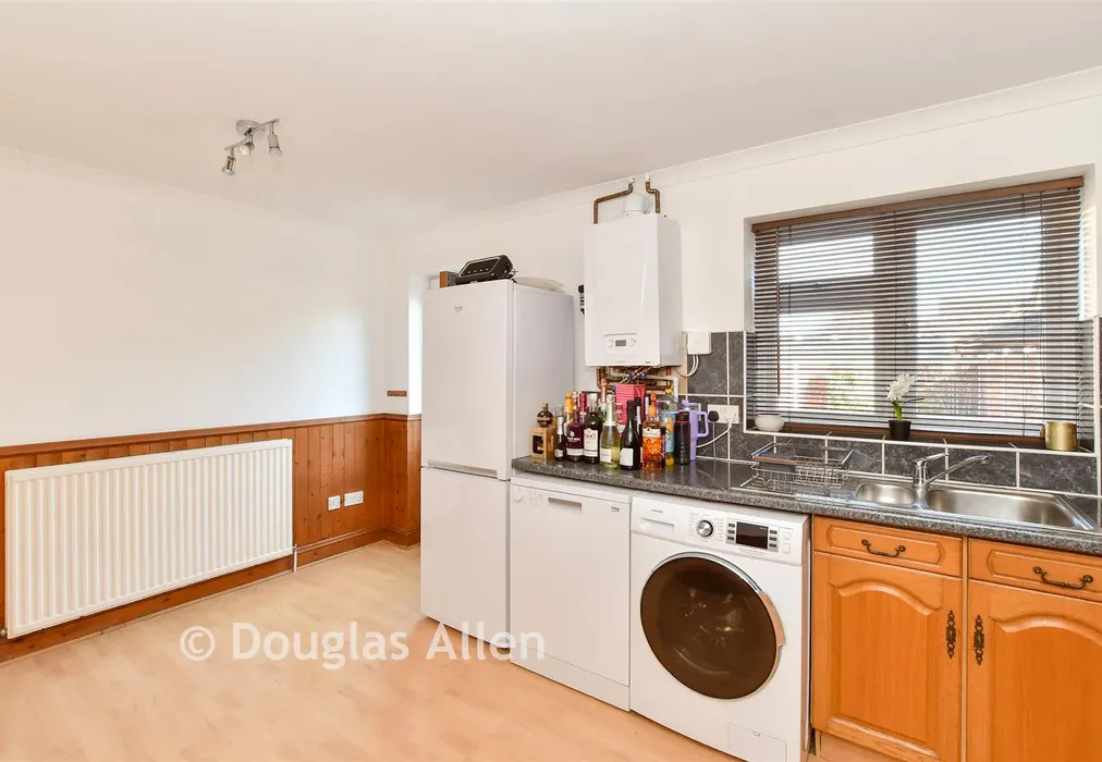 Kitchen/Diner - Church Road, Laindon, Basildon, Essex - Wards of Kent