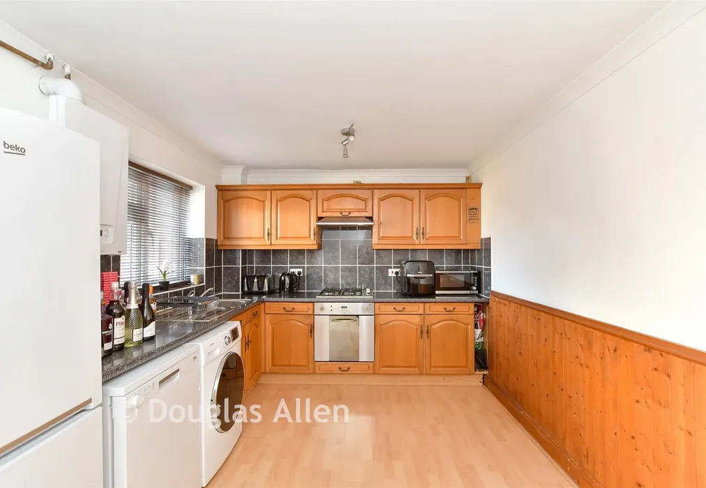 Kitchen/Diner - Church Road, Laindon, Basildon, Essex - Wards of Kent