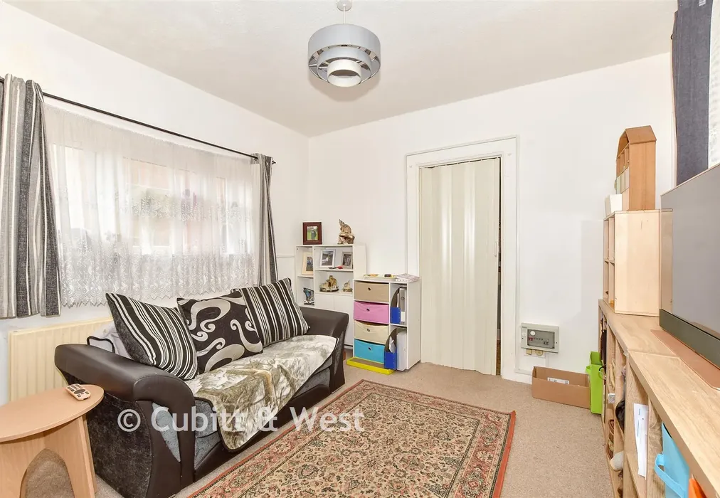 Lounge - Marine Drive West, Bognor Regis, West Sussex - Wards of Kent