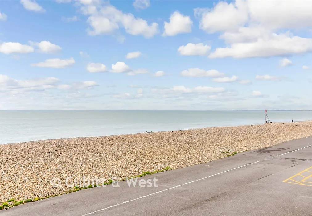 Views To Front - Marine Drive West, Bognor Regis, West Sussex - Wards of Kent