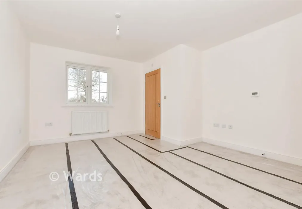 Bedroom 1 - Mongeham Road, Ripple Way, Deal, Kent - Wards of Kent