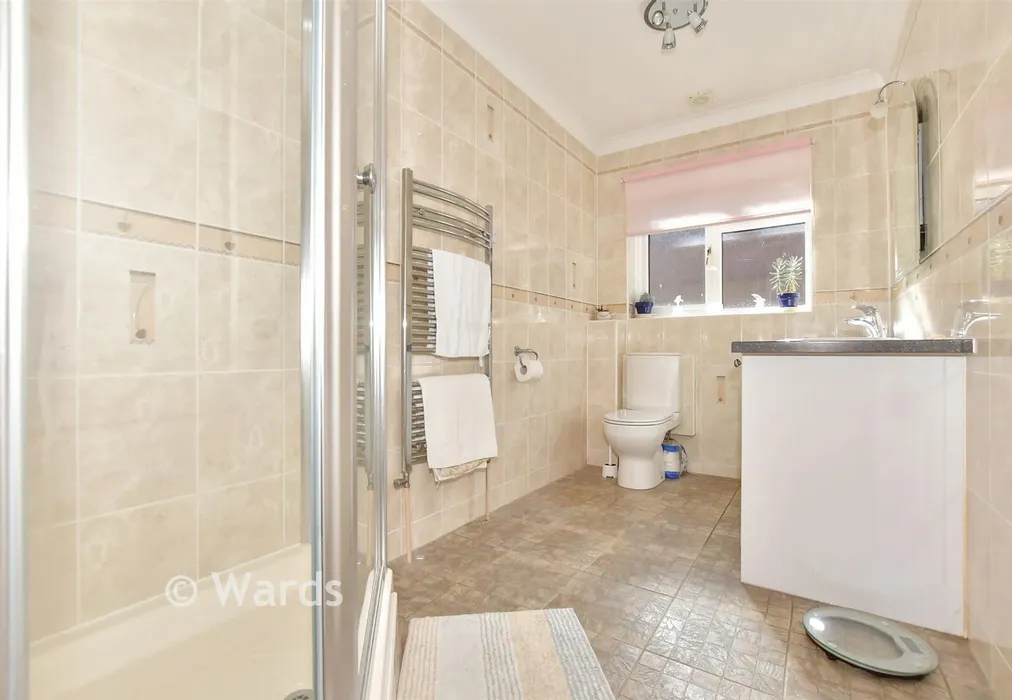 Shower Room - Lawrence Gardens, Herne Bay, Kent - Wards of Kent