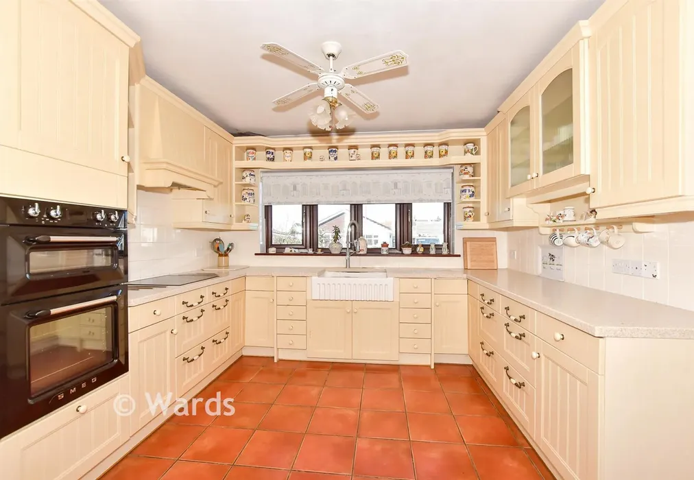 Kitchen - Lawrence Gardens, Herne Bay, Kent - Wards of Kent