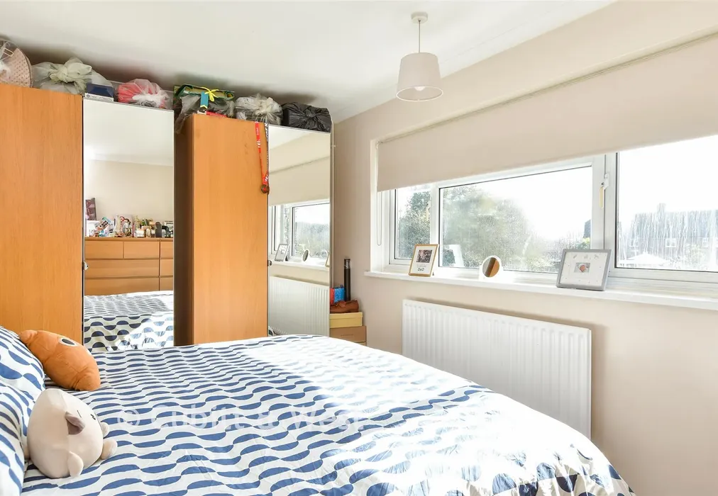 Bedroom 1 - Manning Road, Littlehampton, West Sussex - Wards of Kent