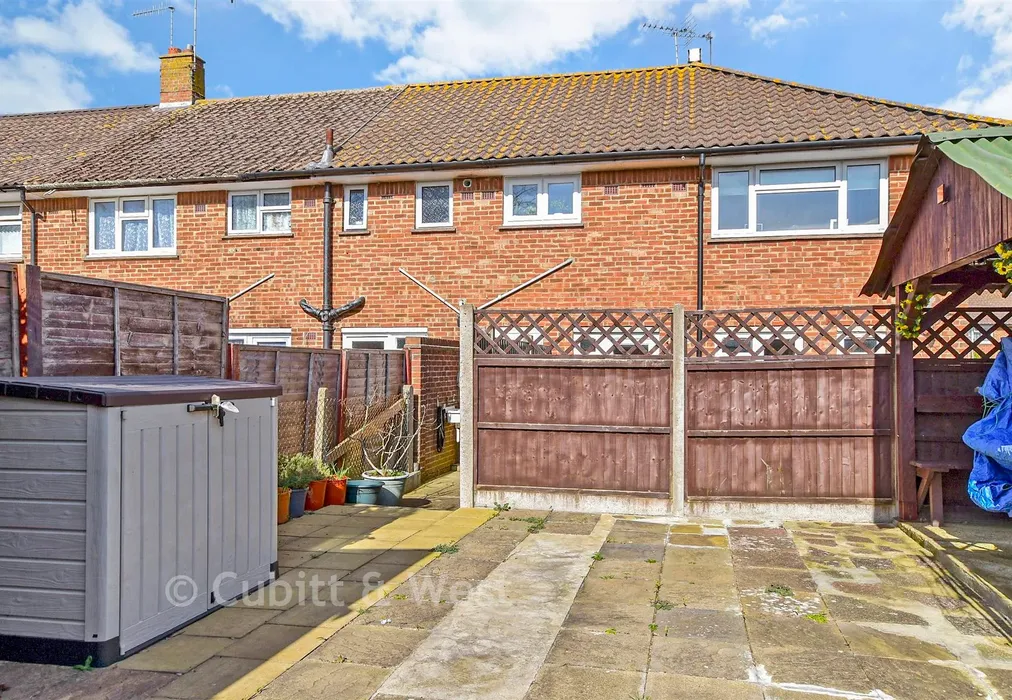 Rear Garden - Manning Road, Littlehampton, West Sussex - Wards of Kent
