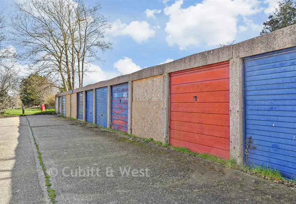Garage - Manning Road, Littlehampton, West Sussex - Wards of Kent