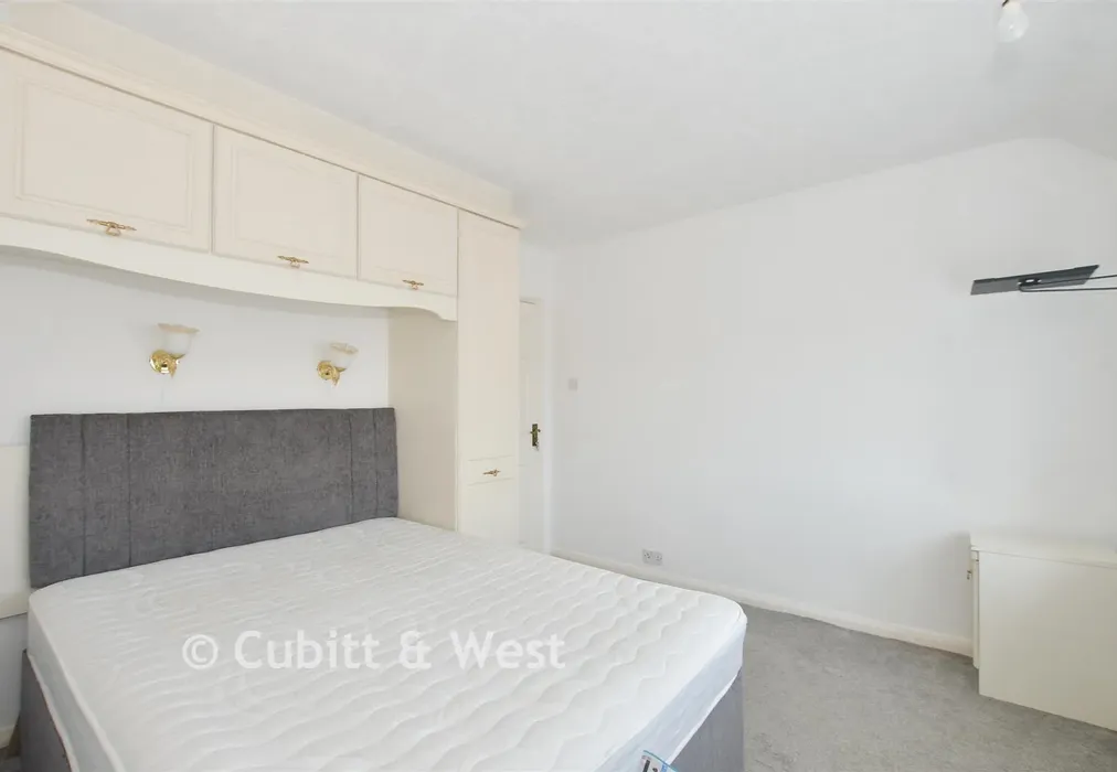 Bedroom 2 - Rushlake Road, Brighton, East Sussex - Wards of Kent