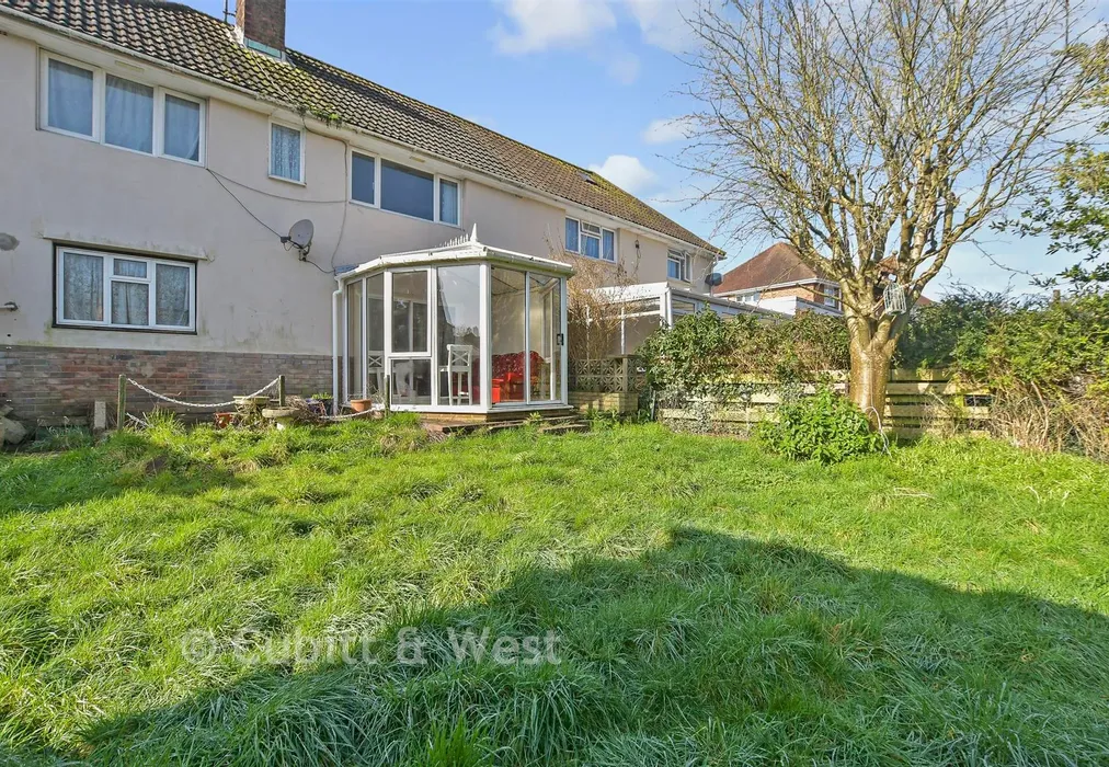 Rear Garden - Rushlake Road, Brighton, East Sussex - Wards of Kent