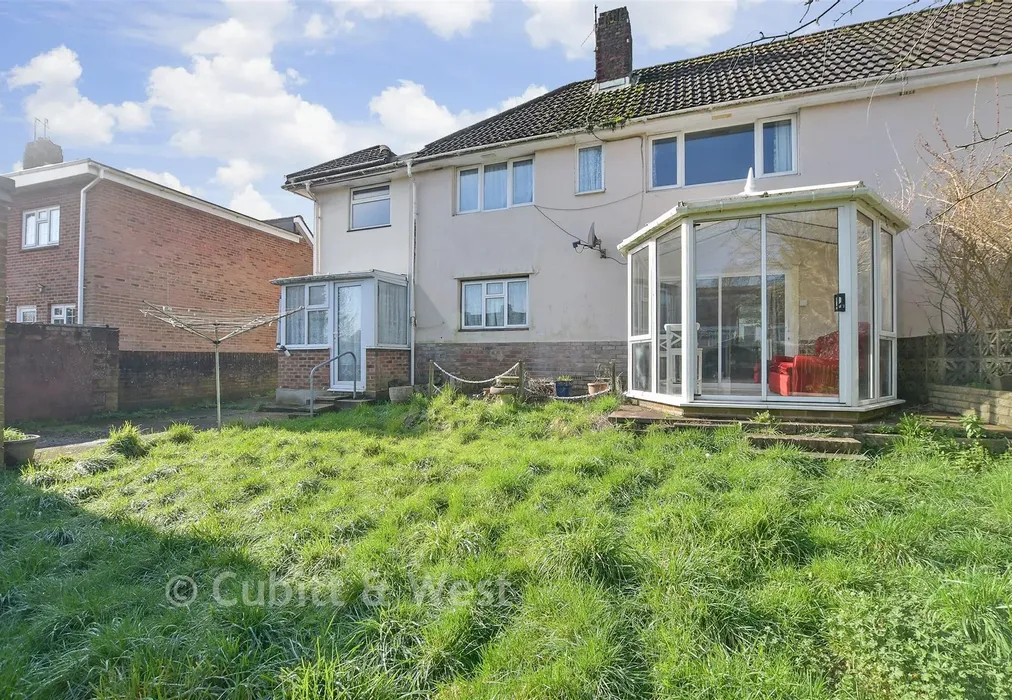 Rear Garden - Rushlake Road, Brighton, East Sussex - Wards of Kent