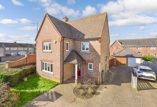 The Lakes, Larkfield, Kent - Wards of Kent