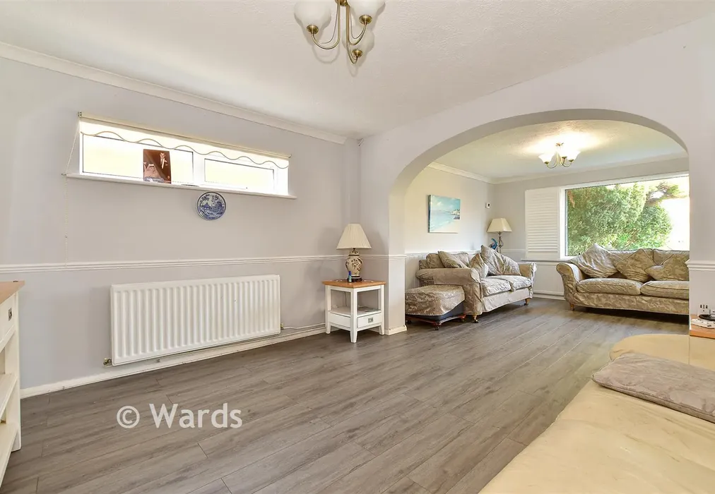 Lounge - Queens Road, Littlestone, Kent - Wards of Kent