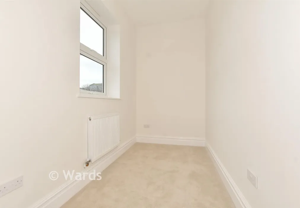 Bedroom 2 - Pleydell Gardens, Folkestone, Kent - Wards of Kent