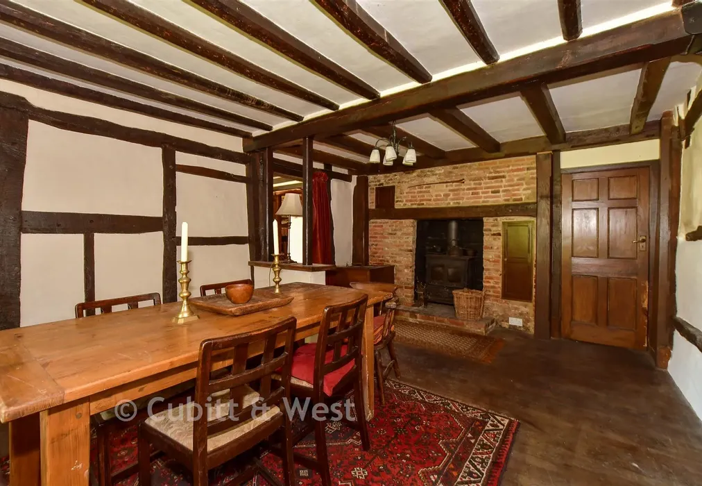 Dining Room - Lower Street, Pulborough, West Sussex - Wards of Kent