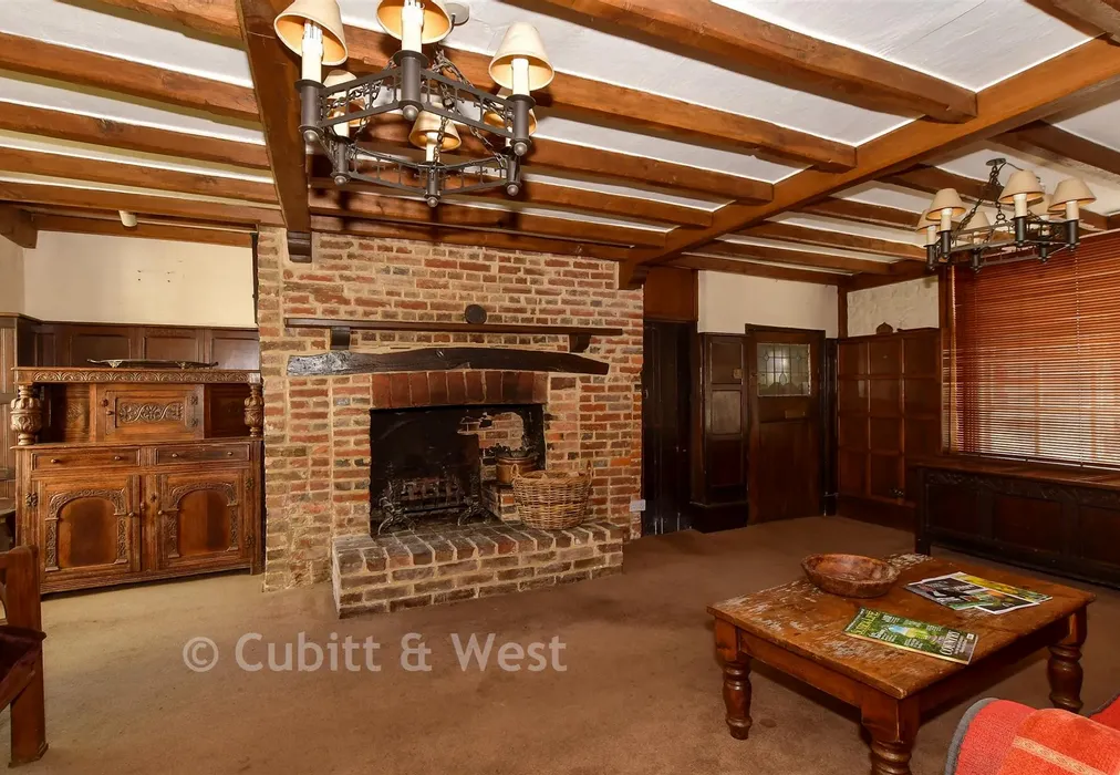 Lounge - Lower Street, Pulborough, West Sussex - Wards of Kent