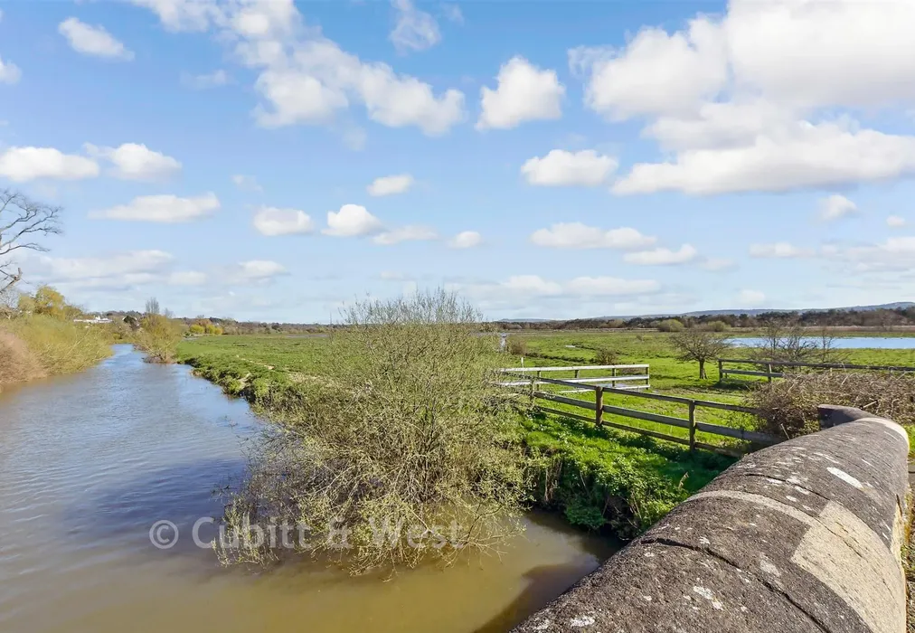External Lifestyle Photograph - Lower Street, Pulborough, West Sussex - Wards of Kent