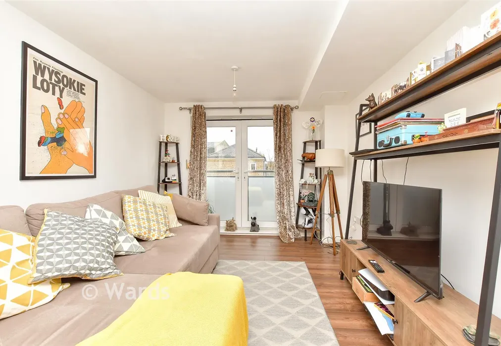 Kitchen/    Living Area - High Street, Rochester, Kent - Wards of Kent