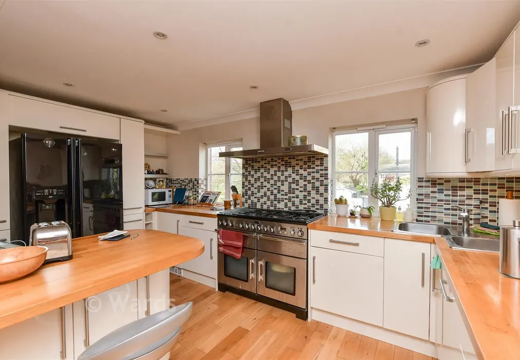 Kitchen/Diner - Sycamore Grange, Ramsgate, Kent - Wards of Kent