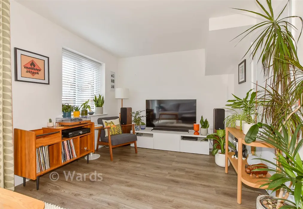 Lounge/Diner - Bethell Road, Faversham, Kent - Wards of Kent