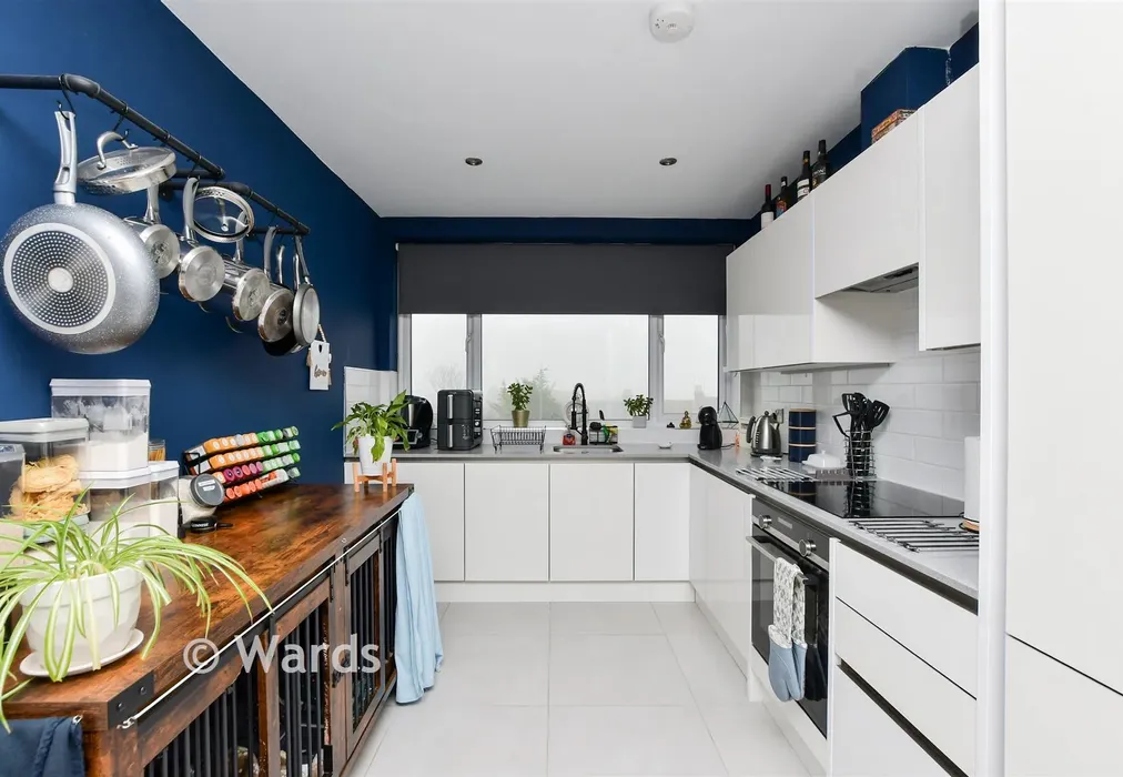 Kitchen - Millers Hill, Ramsgate, Kent - Wards of Kent