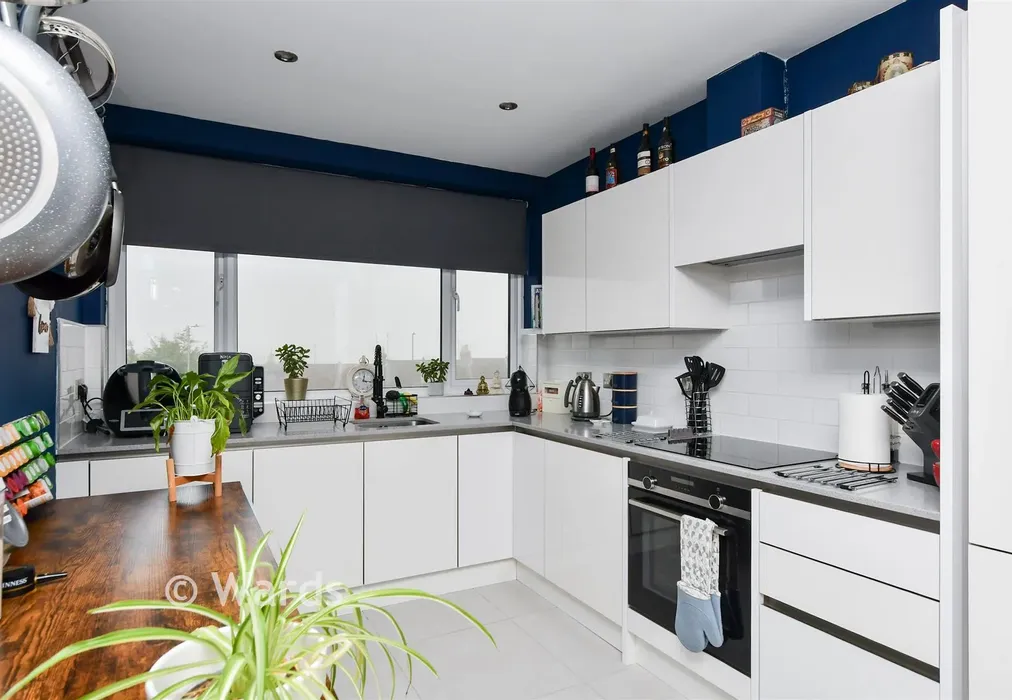 Kitchen - Millers Hill, Ramsgate, Kent - Wards of Kent
