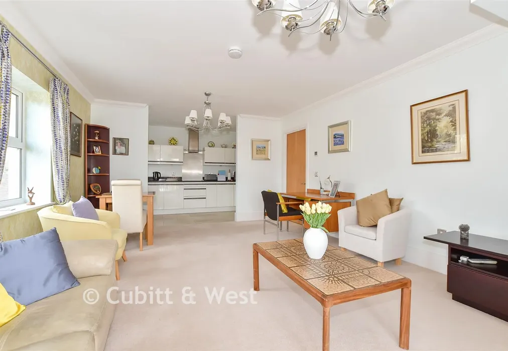 Lounge/Diner - Durrants Drive, Faygate, Horsham, West Sussex - Wards of Kent