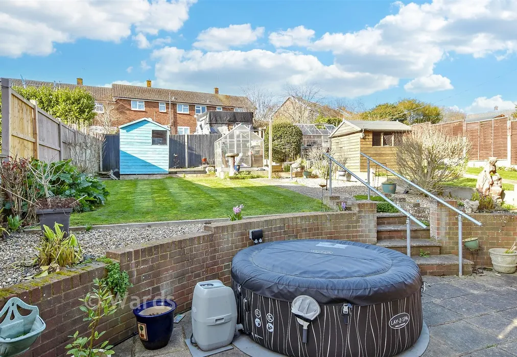 Rear Garden - Albatross Avenue, Strood, Rochester, Kent - Wards of Kent