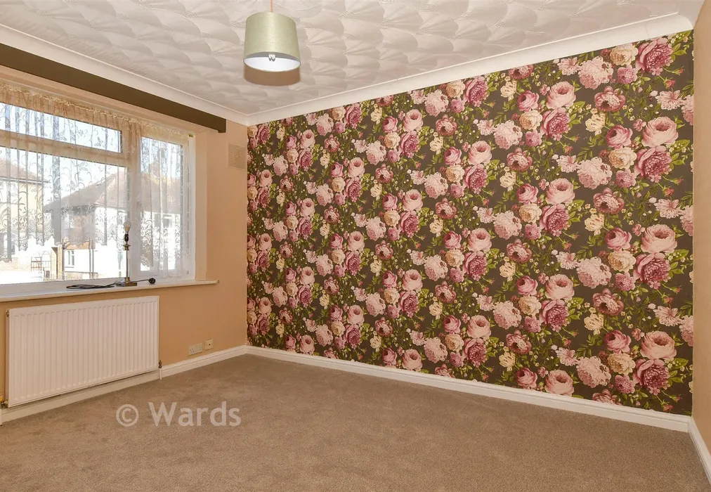Bedroom 1 - Vale Drive, Chatham, Kent - Wards of Kent
