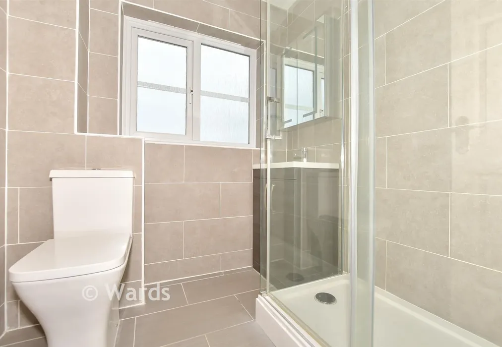 Shower Room - Nursery Gardens, Broadstairs, Kent - Wards of Kent
