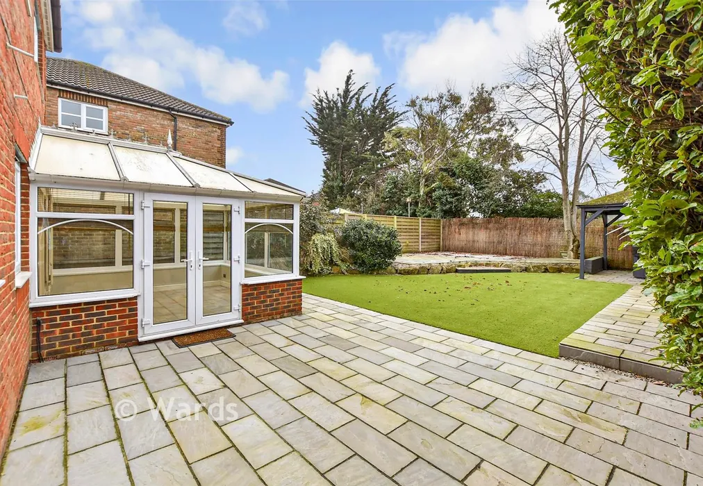 Patio / Decking - Nursery Gardens, Broadstairs, Kent - Wards of Kent