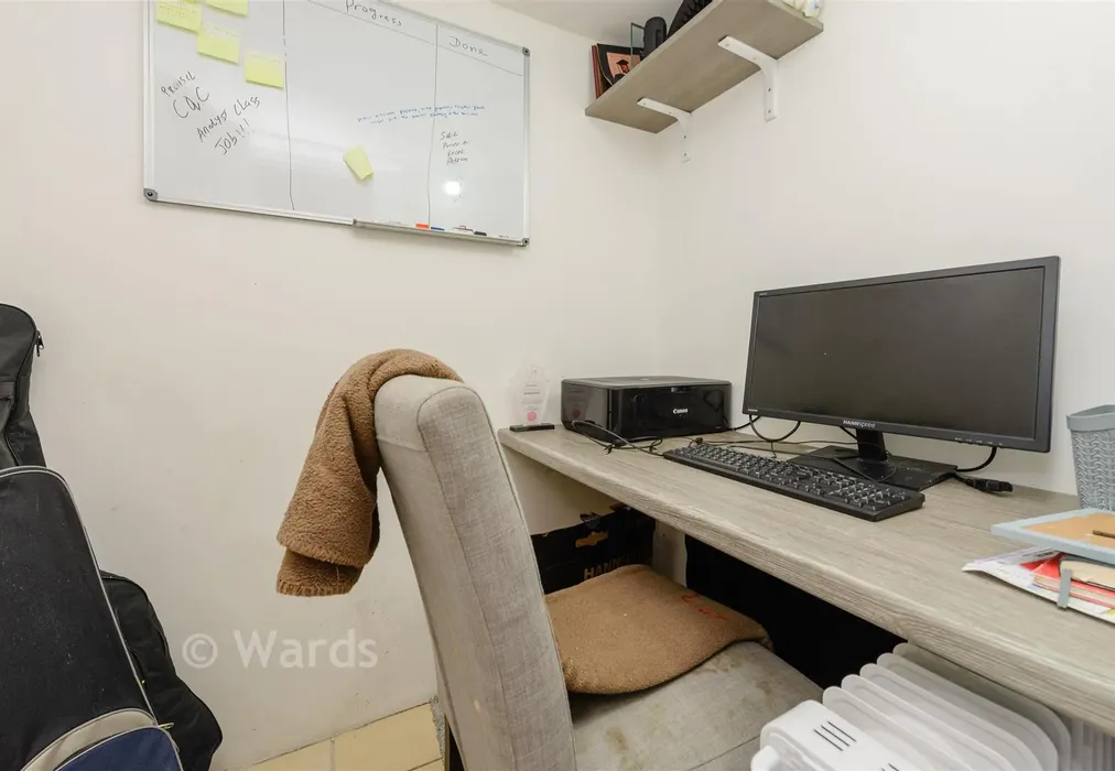 Office - Cotswold Close, Bexleyheath, Kent - Wards of Kent