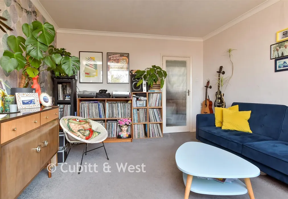 Lounge - Beaconsfield Villas, Brighton, East Sussex - Wards of Kent