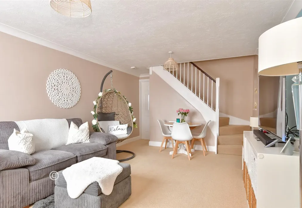 Lounge/Diner - Carpenters Close, Rochester, Kent - Wards of Kent