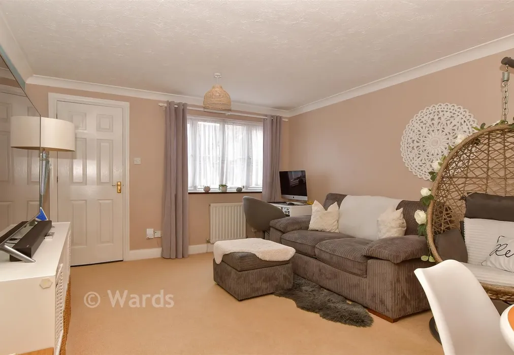 Lounge/Diner - Carpenters Close, Rochester, Kent - Wards of Kent