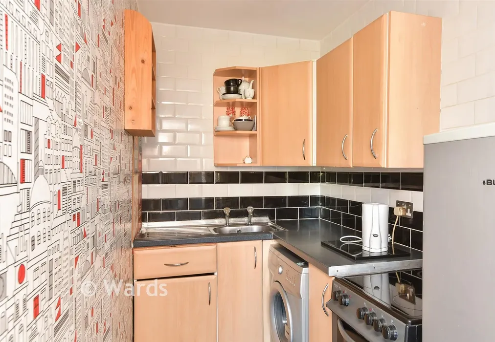 Kitchen - Granville Farm House, Ramsgate, Kent - Wards of Kent