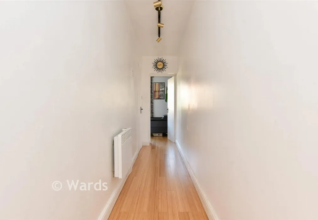 Hallway - Granville Farm House, Ramsgate, Kent - Wards of Kent