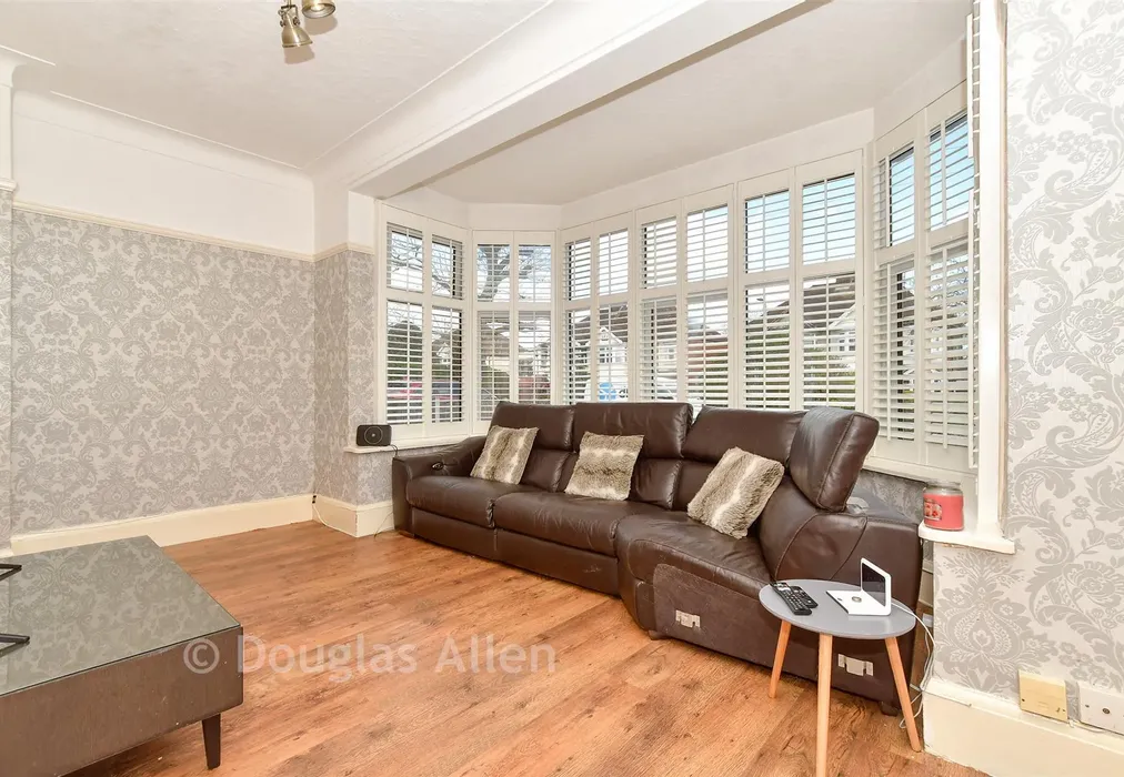 Lounge Area - Westmoreland Avenue, Hornchurch, Essex - Wards of Kent