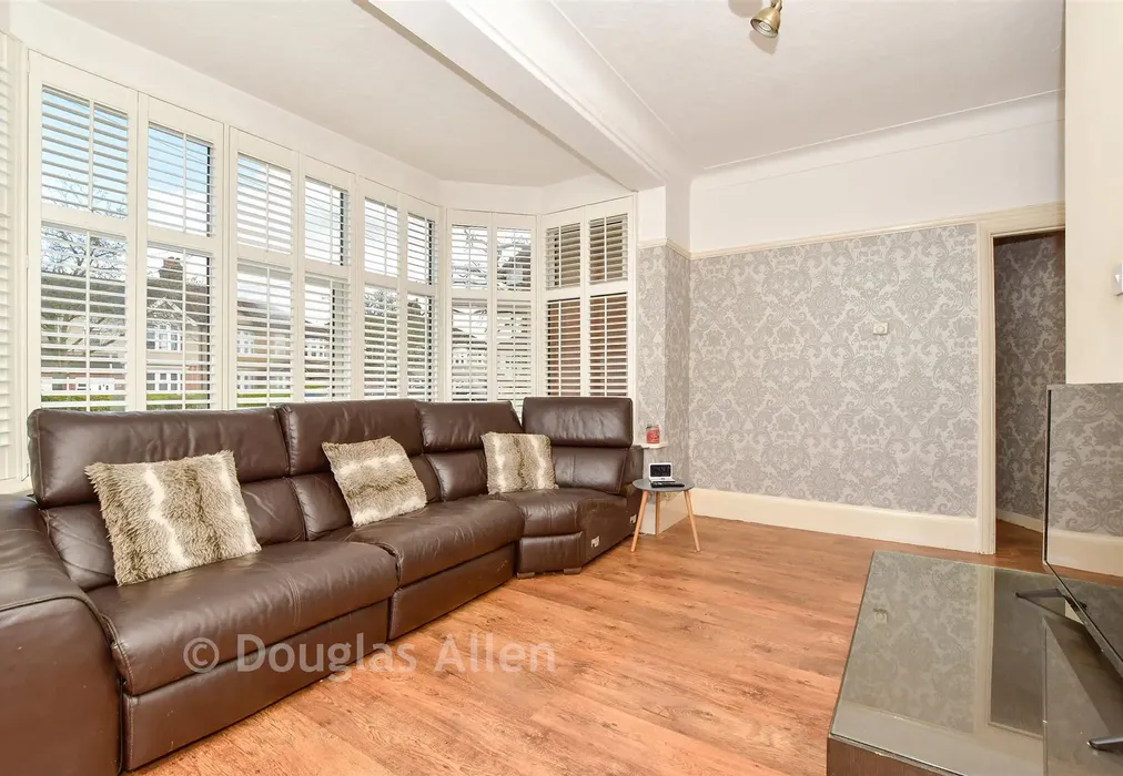 Lounge Area - Westmoreland Avenue, Hornchurch, Essex - Wards of Kent