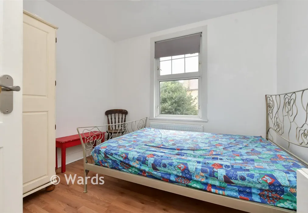 Bedroom 4 - Queens Road, Broadstairs, Kent - Wards of Kent