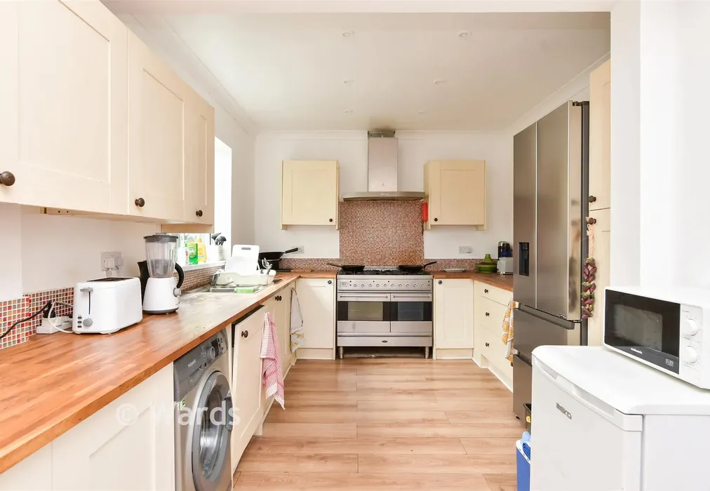Kitchen - Queens Road, Broadstairs, Kent - Wards of Kent