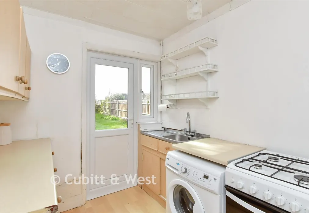 Kitchen - Balfour Road, Brighton, East Sussex - Wards of Kent