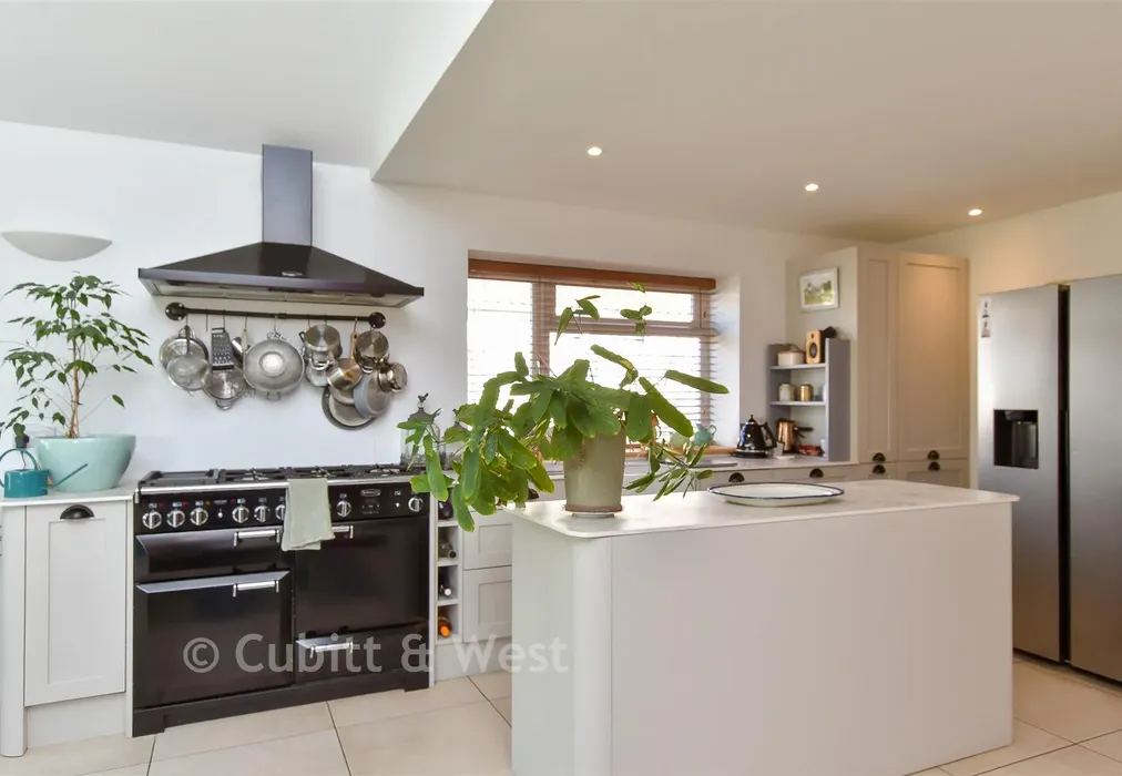Kitchen - Maple Close, Woodingdean, Brighton, East Sussex - Wards of Kent