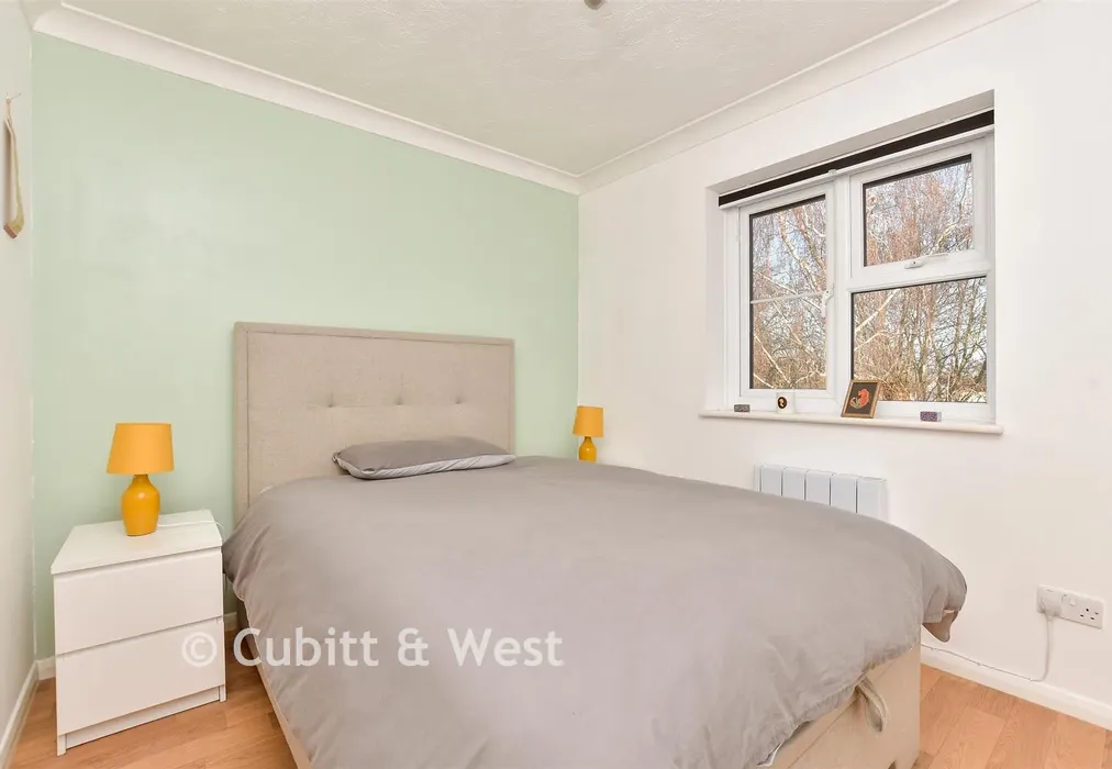 Bedroom - Whelan Way, Wallington, Surrey - Wards of Kent