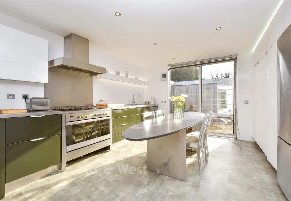 Kitchen - Epsom Road, Ashtead, Surrey - Wards of Kent
